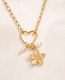 Ketting met hartje en bloem